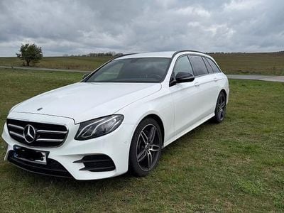 Second-hand Mercedes 220 194 CP (142 kW) 2017 Alb Berlinǎ