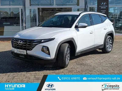 Gebraucht Hyundai Tucson Select 150 PS (110 kW) 2023 Weiß SUV