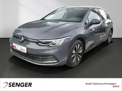 Gebraucht VW Golf VIII Life 131 PS (96 kW) 2023 Grau Limousine