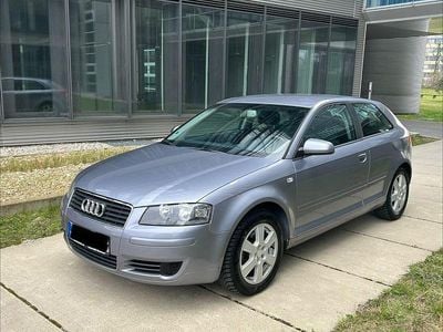 Second-hand Audi A3 Sport 140 CP (102 kW) 2004 Gri Hatchback