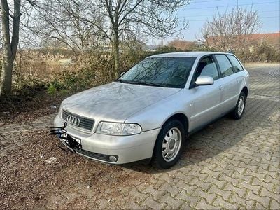 Second-hand Audi A4 85 CP (62 kW) 2001 Argintiu Break