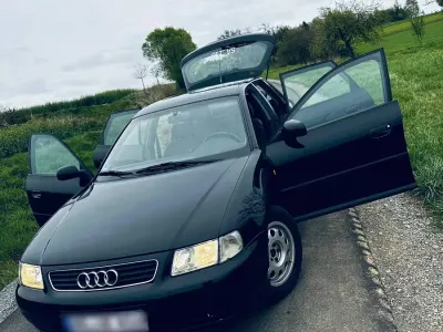 Second-hand Audi A3 102 CP (75 kW) 2000 Negru Hatchback