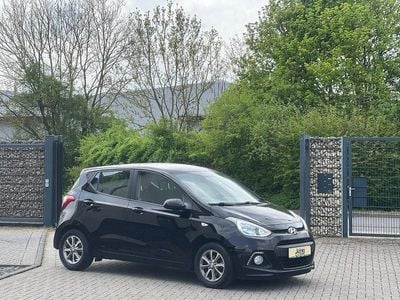 Usata Hyundai i10 YES! 87 CV (63 kW) 2015 Nero Utilitaria