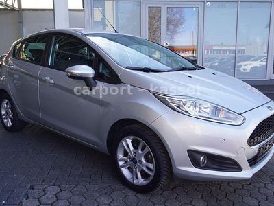 Gebraucht Ford Fiesta Celebration 101 PS (74 kW) 2017 Silber Kleinwagen