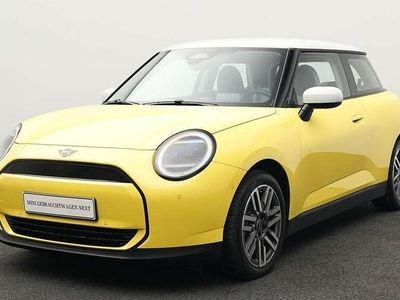 Usata Mini Cooper Classic 135 kW (184 CV) 2024 Giallo Utilitaria