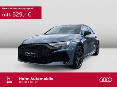 Neu Audi RS3 Sport 400 PS (294 kW) 2026 Grau Limousine