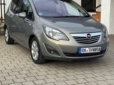 Gebraucht Opel Meriva Innovation 102 PS (75 kW) 2010 Braun Van / Kleinbus