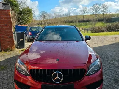 Gebraucht Mercedes C250 AMG line 204 PS (150 kW) 2016 Rot Kombi