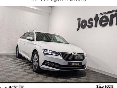 Weiß Gebraucht 2024 Skoda Superb Style Kombi | 28.690 € (Superpreis)