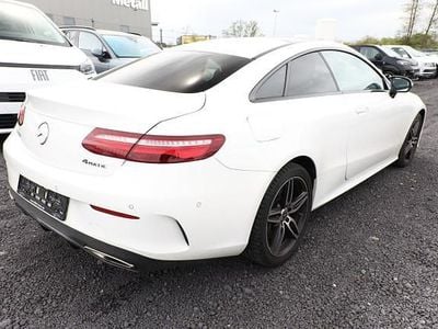 Usata Mercedes E400 AMG line 333 CV (244 kW) 2018 Bianco Berlina