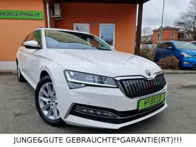 Używany Skoda Superb 156 KM (114 kW) 2020 Biały Kombi