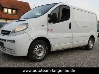 Gebraucht Opel Vivaro 82 PS (60 kW) 2002 Weiß Van / Kleinbus
