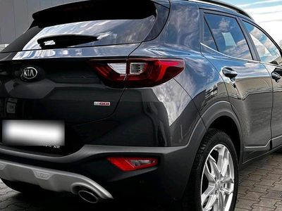 Usata Kia Stonic 120 CV (88 kW) 2019 Grigio SUV