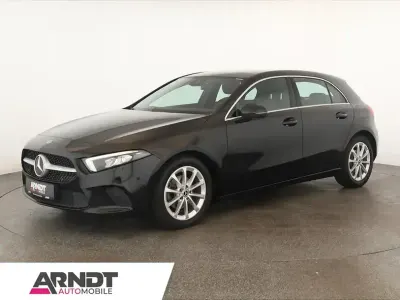 Gebraucht Mercedes A180 Progressive 136 PS (100 kW) 2021 Kosmosschwarz Limousine