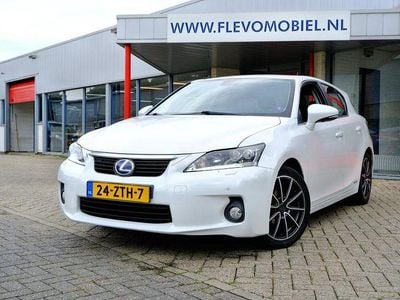 Lexus CT200h