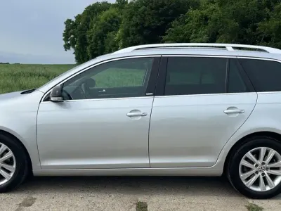 Gebraucht VW Golf VI Style 105 PS (77 kW) 2011 Silber Kleinwagen