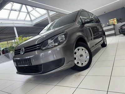 Second-hand VW Touran 105 CP (77 kW) 2011 Negru Monovolum
