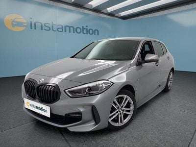 Grau Gebraucht 2022 BMW 120 Kleinwagen | 26.099 € (Fairer Preis)