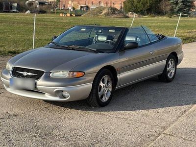 Gebraucht Chrysler Stratus 163 PS (119 kW) 1999 Silber Limousine