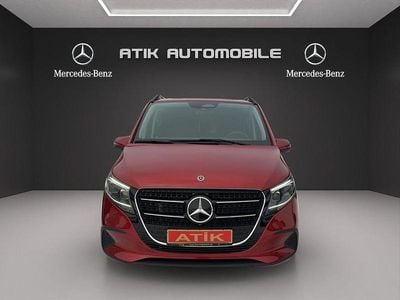 Gebraucht Mercedes V220 Style 163 PS (119 kW) 2024 Rot Van / Kleinbus