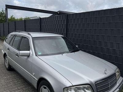 Mercedes C200