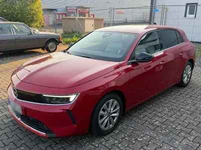 Gebraucht Opel Astra Elegance 131 PS (96 kW) 2023 Rot Kleinwagen