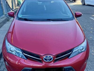 Toyota Auris Hybrid