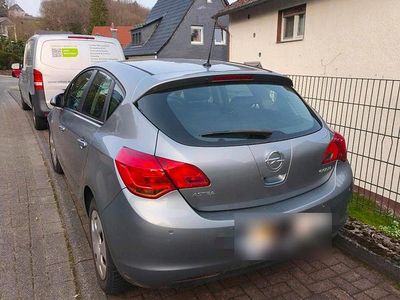 Gebraucht Opel Astra 101 PS (74 kW) 2010 Grau Kleinwagen