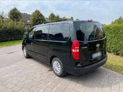 Hyundai H-1