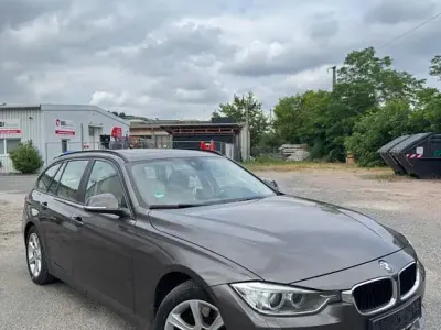 Gebraucht BMW 330 Luxury Line 258 PS (189 kW) 2014 Braun Limousine