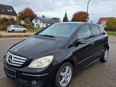 Mercedes B200