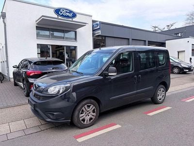 Gebraucht Fiat Doblò Basis 90 PS (66 kW) 2022 Schwarz Van / Kleinbus