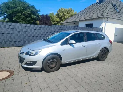 Gebraucht Opel Astra 110 PS (80 kW) 2016 Silber Kombi