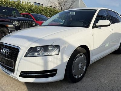 Gebraucht Audi A3 Attraction 105 PS (77 kW) 2012 Weiß Kleinwagen