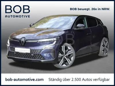 Gebraucht Renault Megane E-Tech Iconic 160 kW (218 PS) 2025 Dezirrot + dach black pearls Limousine