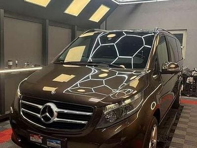 Gebraucht Mercedes V220 Edition 163 PS (119 kW) 2015 Braun Van / Kleinbus