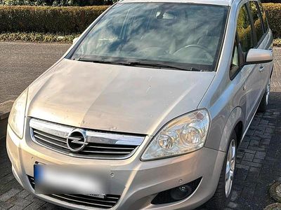 Gebraucht Opel Zafira 120 PS (88 kW) 2008 Beige Van / Kleinbus