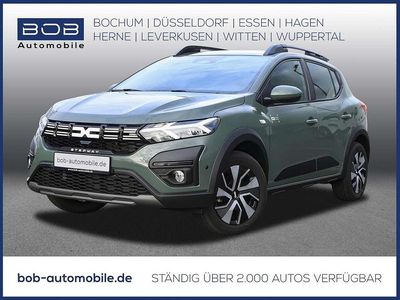 Safari grüngrau Neu 2025 Dacia Sandero Expression SUV | 17.333 €