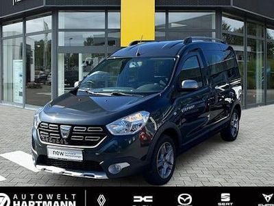 Usata Dacia Dokker Stepway 131 CV (96 kW) 2021 Grigio Monovolume