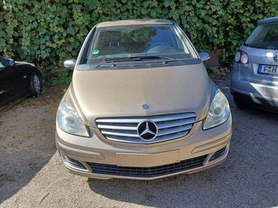 Mercedes B180