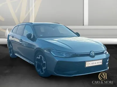 Gebraucht VW Passat R-line 193 PS (141 kW) 2025 Grau Kombi