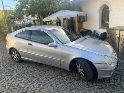 Używany Mercedes CLK200 Avantgarde 163 KM (119 kW) 2002 Srebrny Coupe