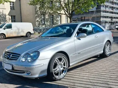 Gebraucht Mercedes CLK240 Avantgarde 170 PS (125 kW) 2002 Silber Coupé
