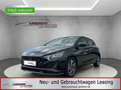 Neu Hyundai i20 90 PS (66 kW) 2025 Schwarz Kleinwagen