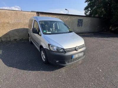Gebraucht VW Caddy 102 PS (75 kW) 2011 Silber Van / Kleinbus