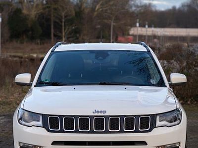 Gebraucht Jeep Compass Limited 140 PS (102 kW) 2020 Weiß SUV