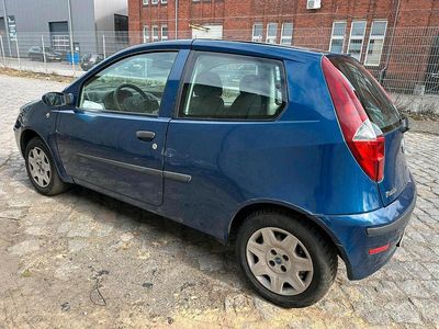 Gebraucht Fiat Punto 60 PS (44 kW) 2004 Blau Kleinwagen