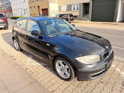Gebraucht BMW 116 Advantage 116 PS (85 kW) 2011 Schwarz Kleinwagen