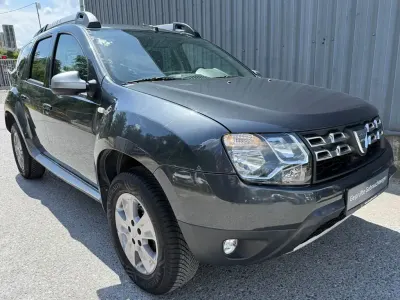 Gebraucht Dacia Duster Prestige 90 PS (66 kW) 2015 Grau SUV