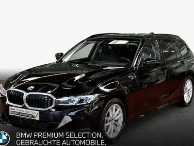 Gebraucht BMW 320 Sport Line 190 PS (139 kW) 2023 Schwarz Kombi